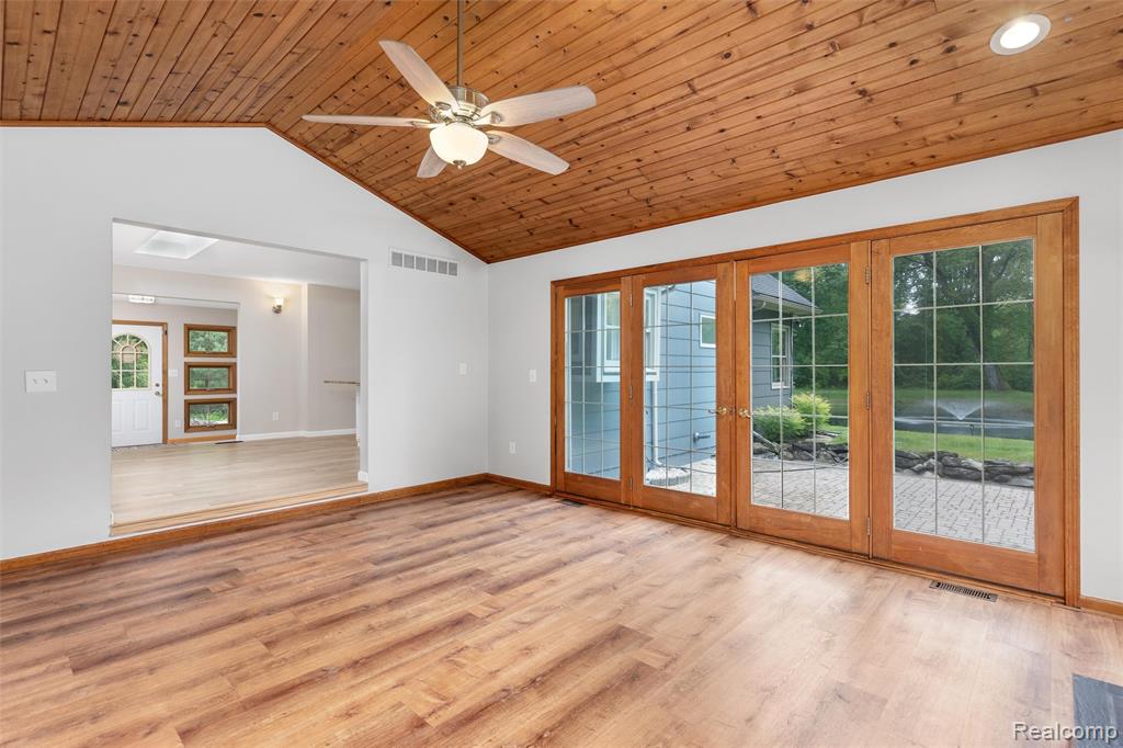 5490 Granger Road, Oxford, MI 48371 — Photo 11