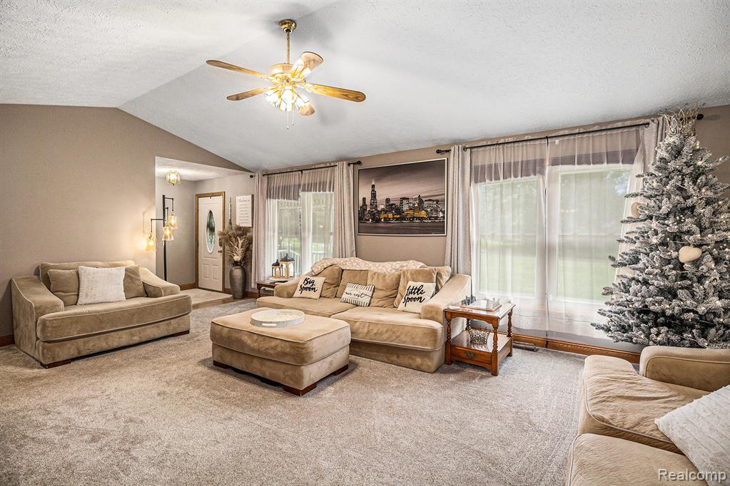 4915 Bell Oak Road, Webberville, MI 48892 — Photo 3