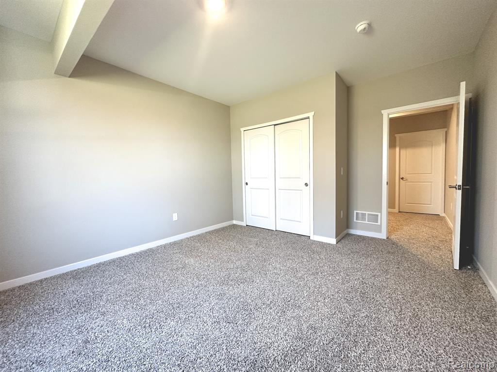 549 BIRKDALE Drive, Howell, MI 48843 — Photo 23