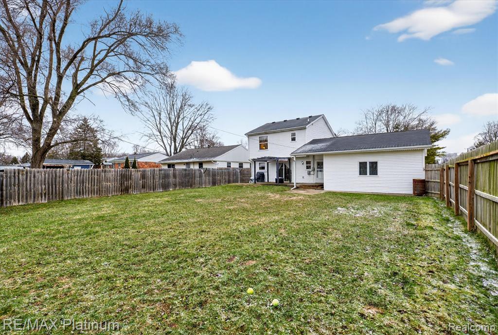 9825 Burson Drive, Brighton, MI 48116 — Photo 22