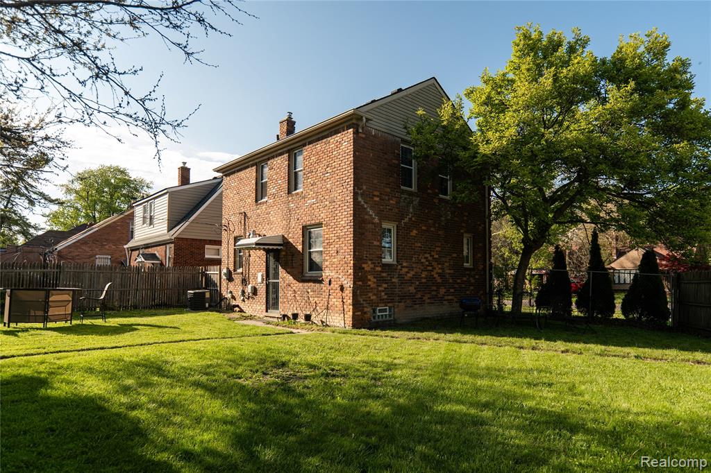 10301 Berkshire Street, Detroit, MI 48224 — Photo 20