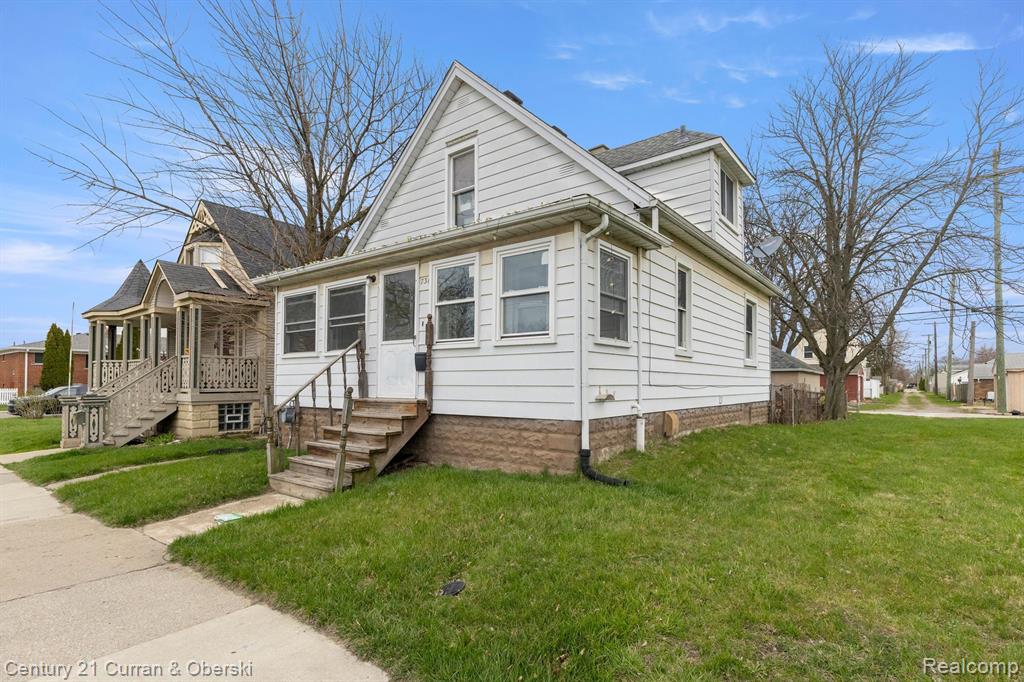 736 FORD Avenue, Wyandotte, MI 48192 — Photo 2