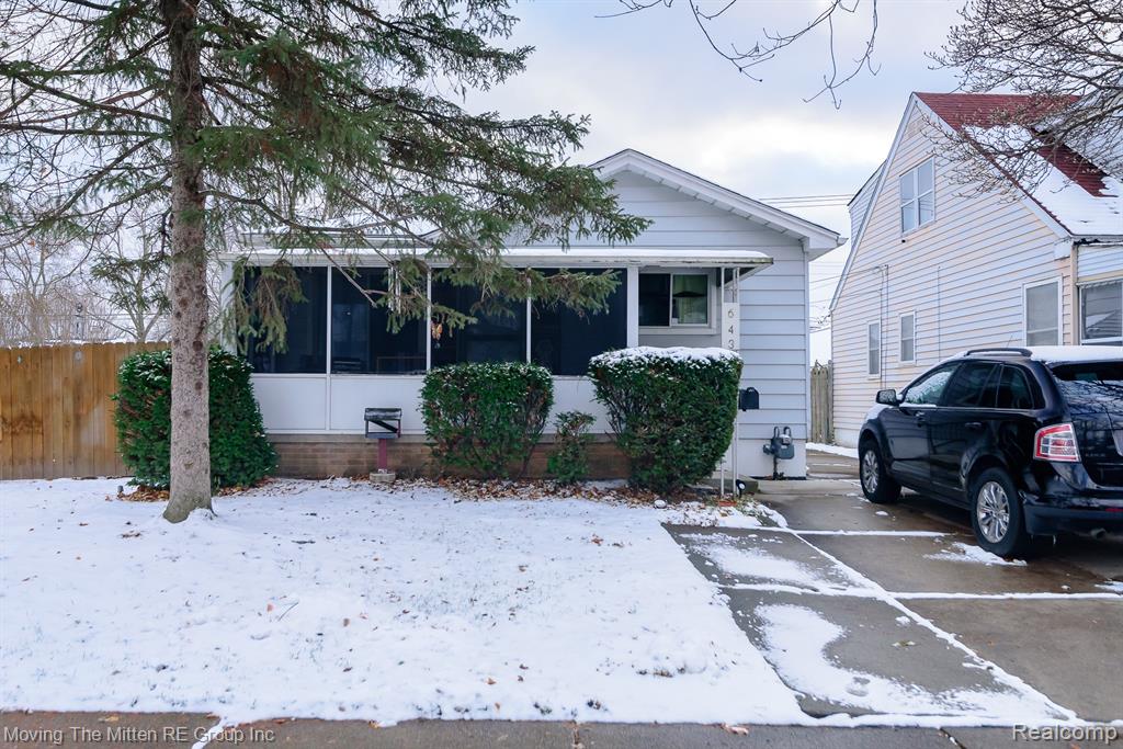 643 Garfield Avenue, Lincoln Park, MI 48146 — front exterior