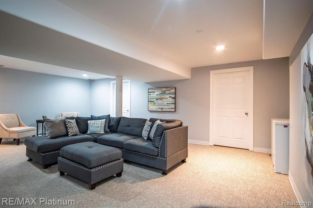8313 Mill Pointe Court, Goodrich Vlg, MI — Photo 27