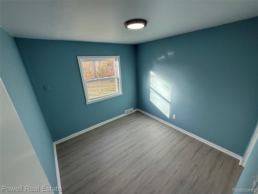 725 Emerson Avenue, Pontiac, MI 48340 — Photo 16