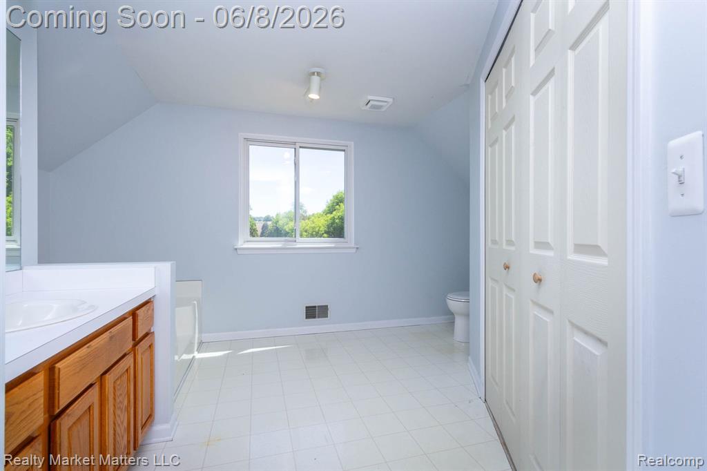 8164 N Genesee Road, Mount Morris, MI 48458 — Photo 10