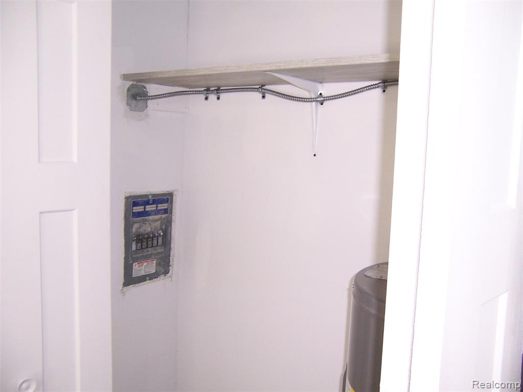 3255 Harrington Road, Port Huron, MI 48060 — Photo 12