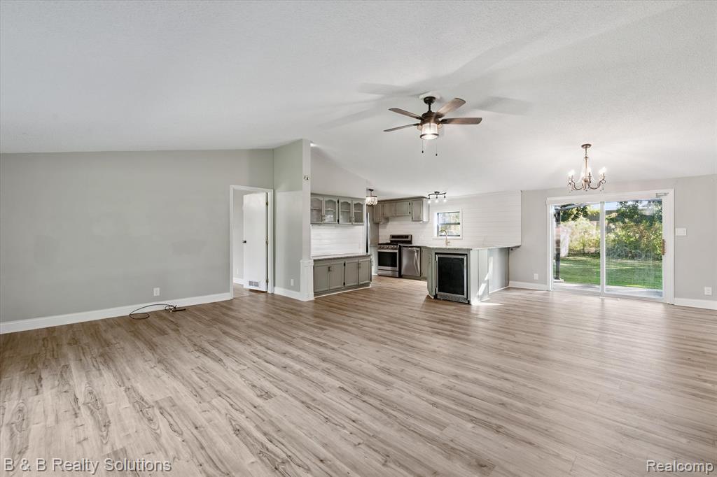6692 JONES Road, North Branch, MI 48461 — Photo 8
