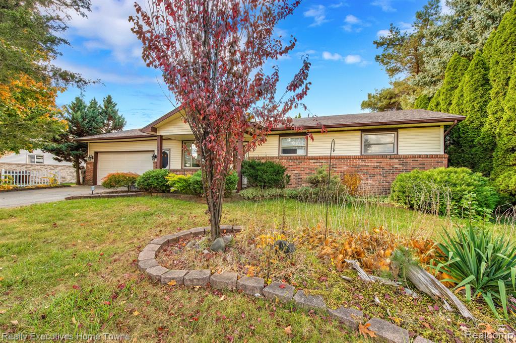 49545 SCHOENHERR Road, Shelby Twp, MI 48315 — Photo 2