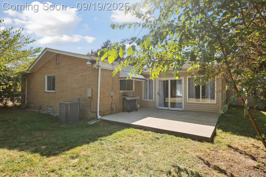8425 Wormer, Dearborn Heights, MI 48127 — Photo 40