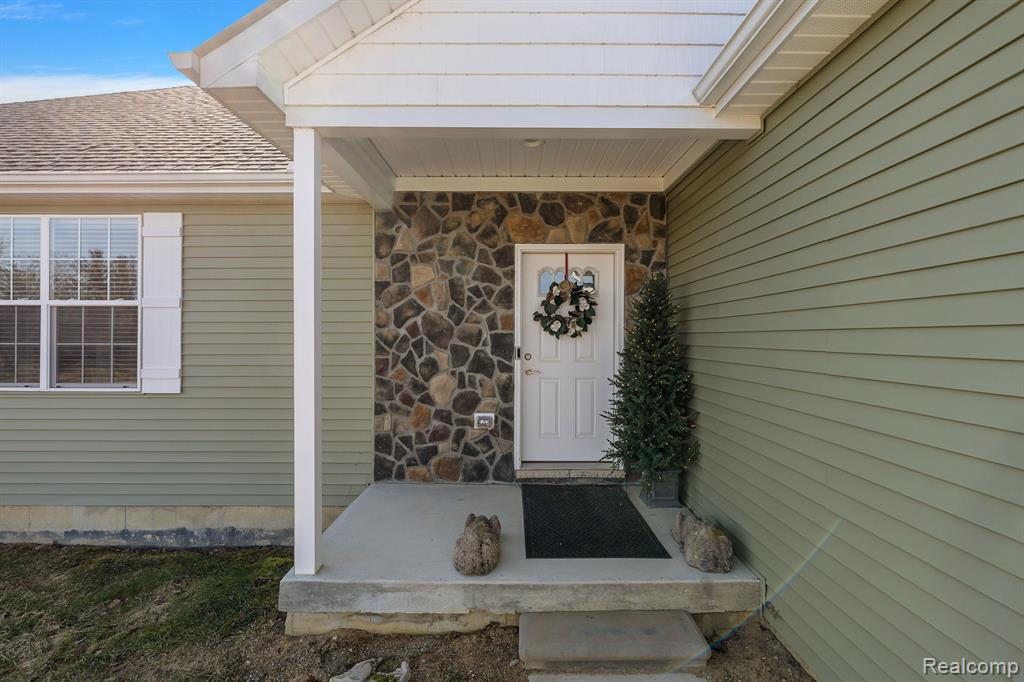 7340 Vanderploeg Lane, Imlay City, MI 48444 — Photo 4