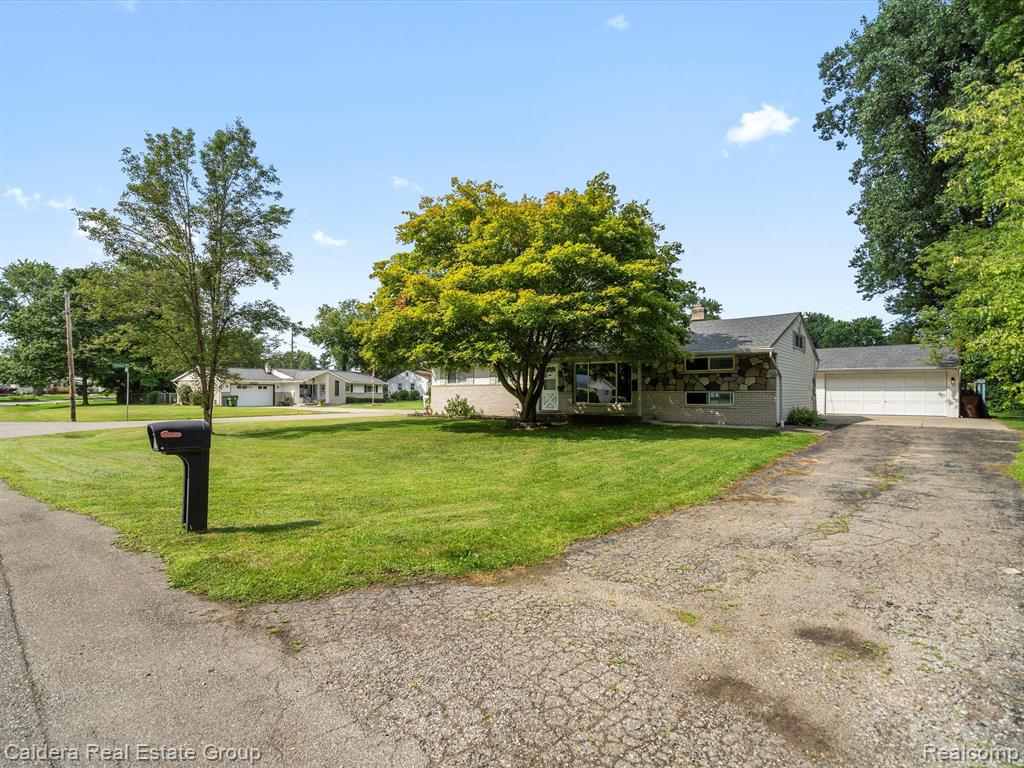 50560 PARSONS Drive, Shelby Twp, MI 48317 — Photo 38