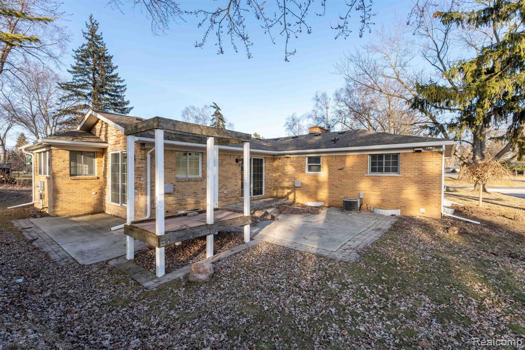 780 Bow Lane, Waterford, MI 48328 — Photo 55