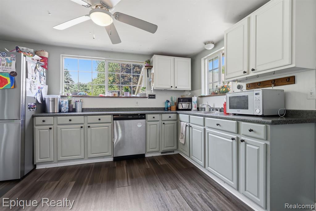 3652 Norman Road, Fort Gratiot, MI 48059 — Photo 8