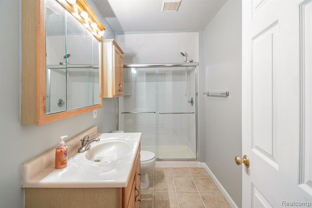 6532 Bennett Lake Road, Fenton, MI 48430 — Photo 14