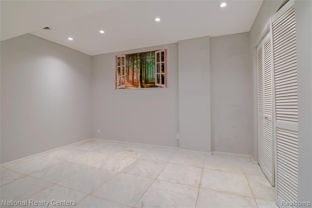 341 Corrie Road, Ann Arbor, MI 48105 — Photo 37