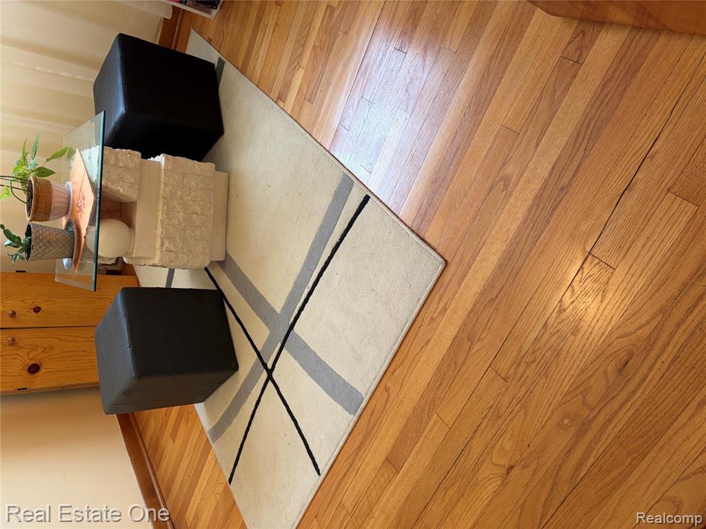 8318 Stanley Drive, Warren, MI 48093 — Photo 19