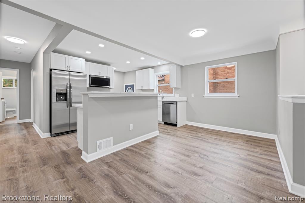 9025 Appleton, Redford, MI 48239 — Photo 5
