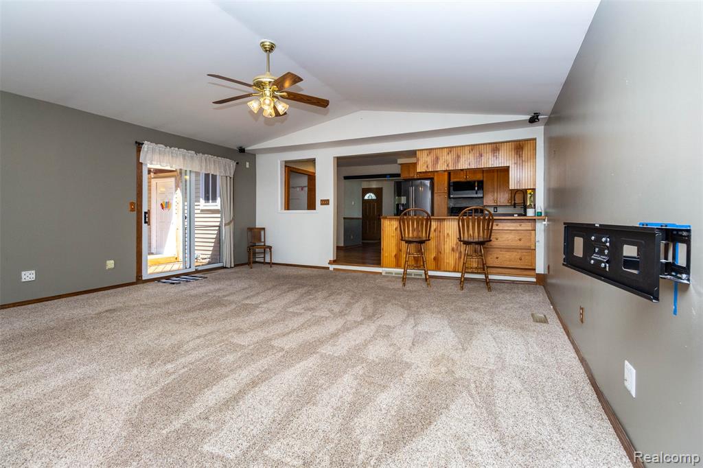 919 Elmsford Drive, Clawson, MI — Photo 15
