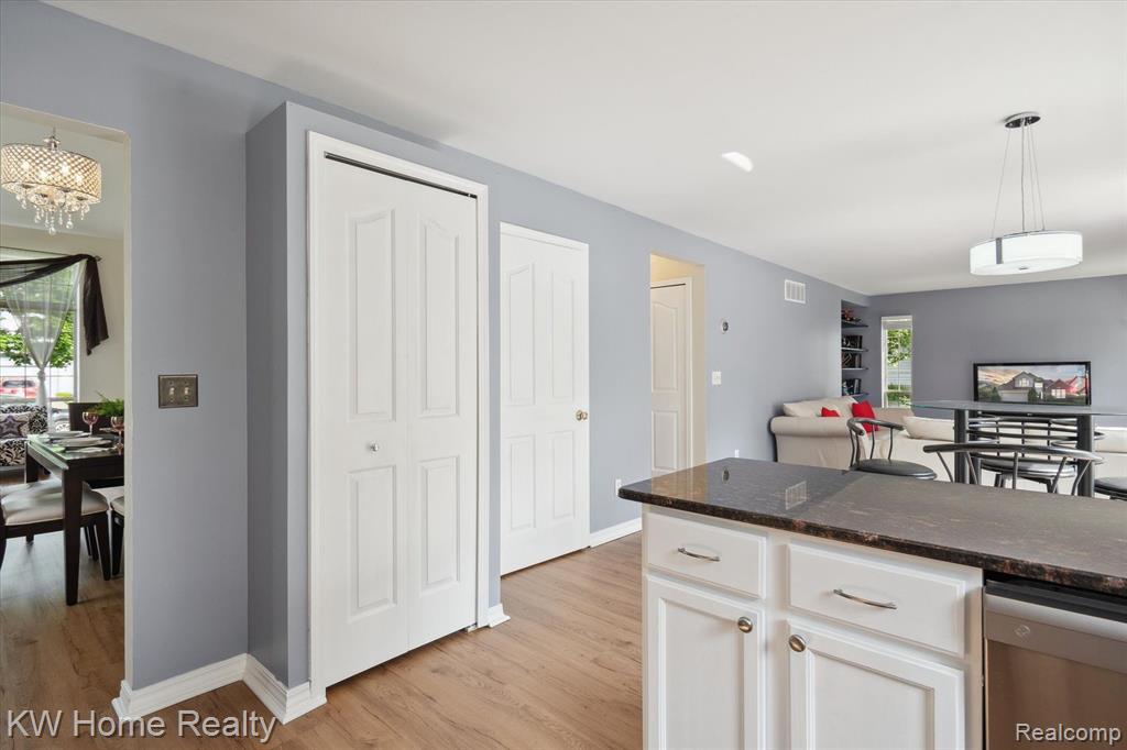 5746 CARY Drive, Ypsilanti, MI 48197 — Photo 13