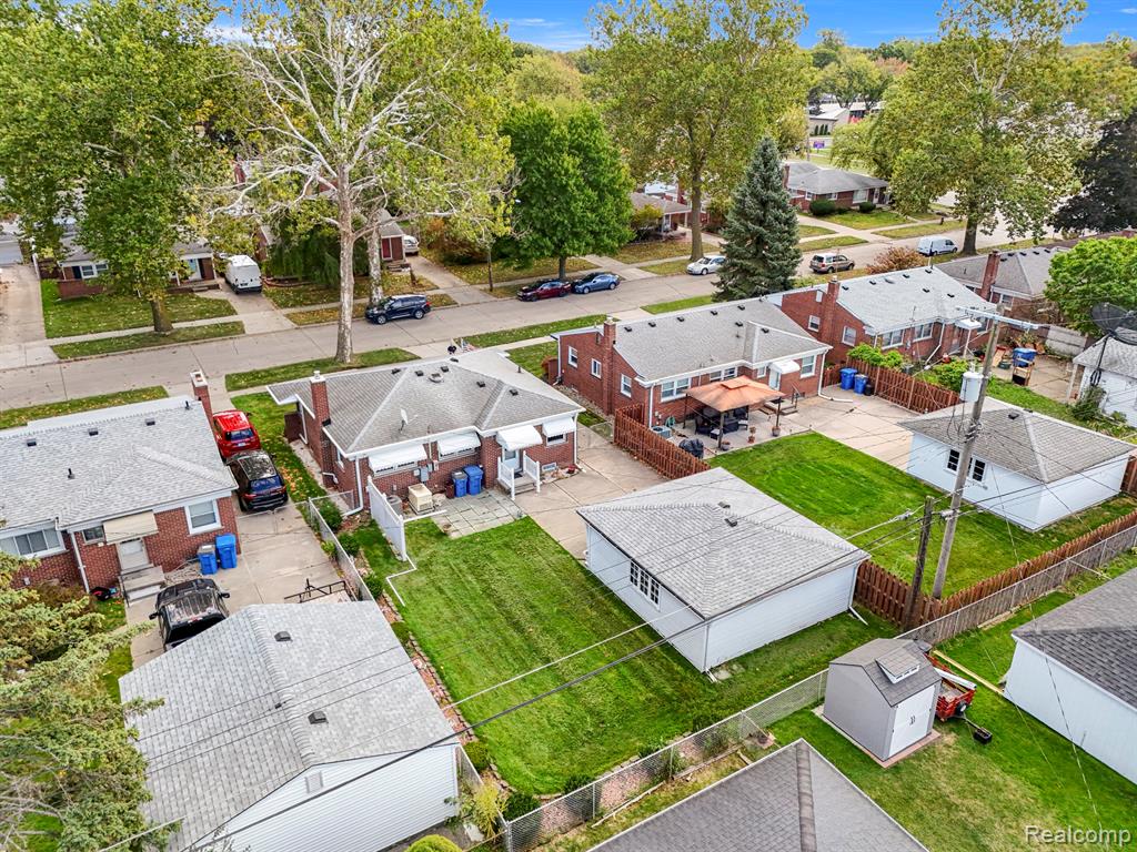 8255 Kinmore Street, Dearborn Heights, MI 48127 — Photo 43