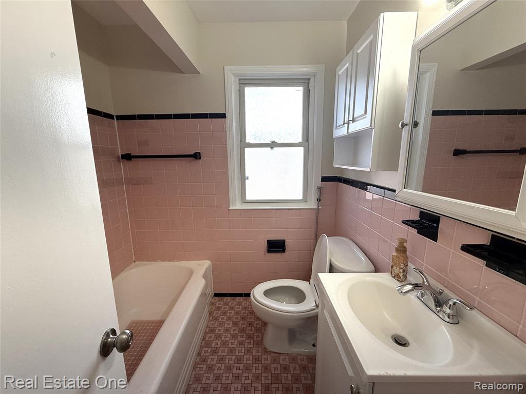 6991 Colonial Street, Dearborn Heights, MI 48127 — Photo 7