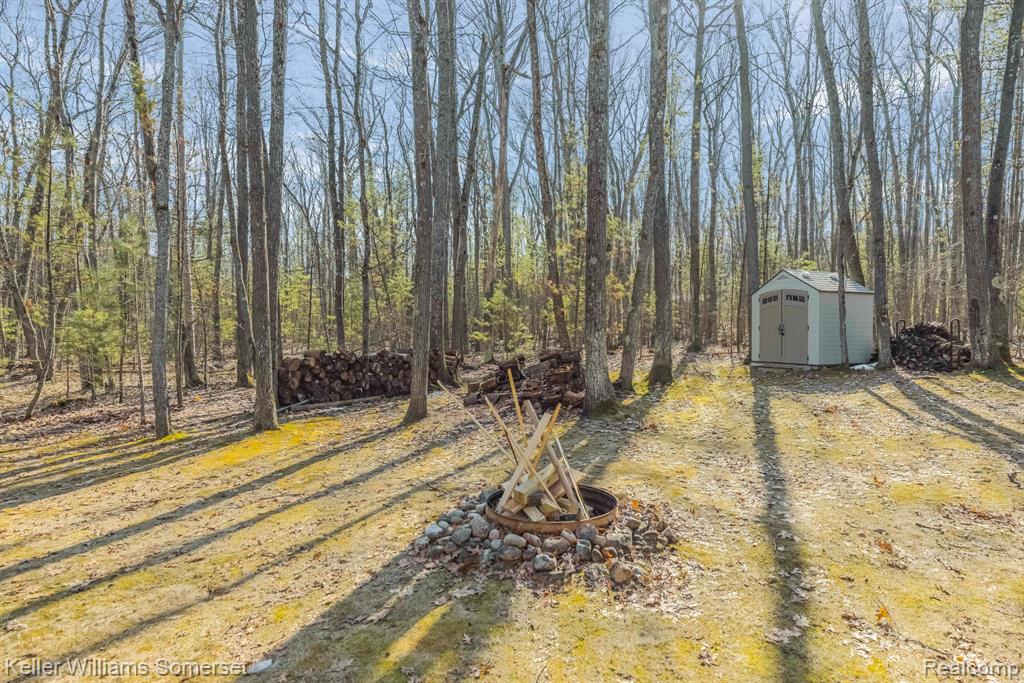 428 CRYSTAL Lane, Roscommon, MI 48653 — Photo 32