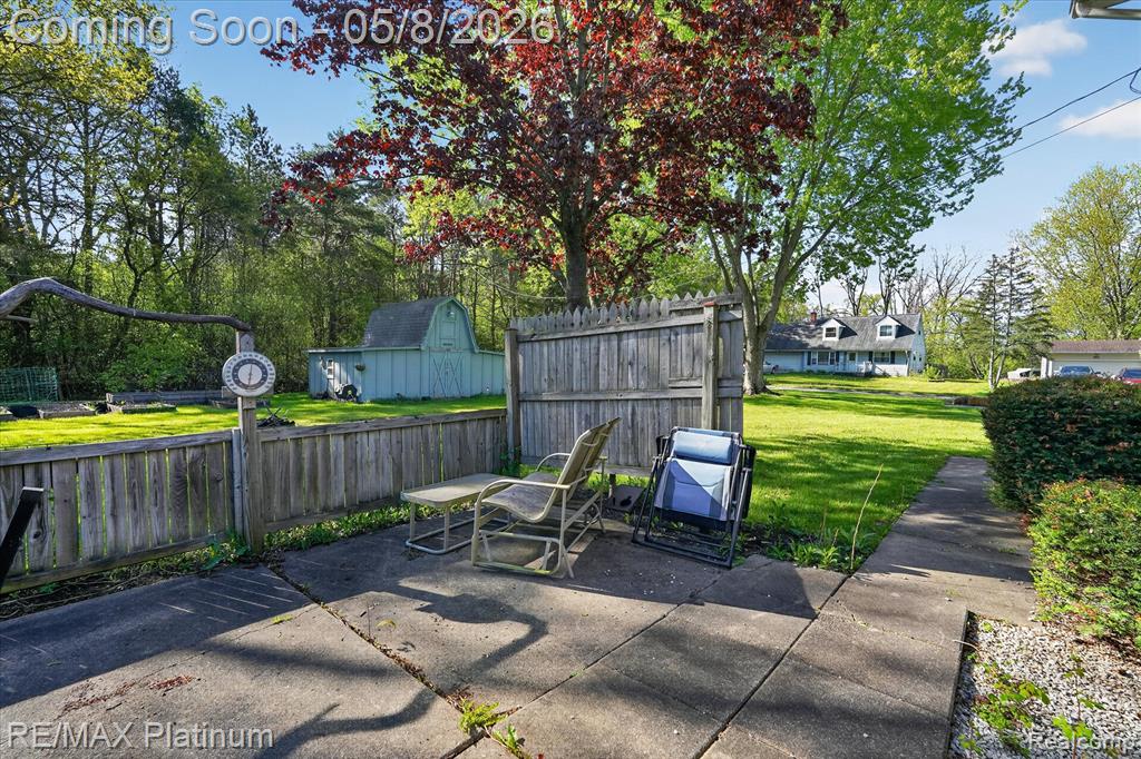 1254 Heathercrest Drive, Flint, MI 48532 — Photo 82