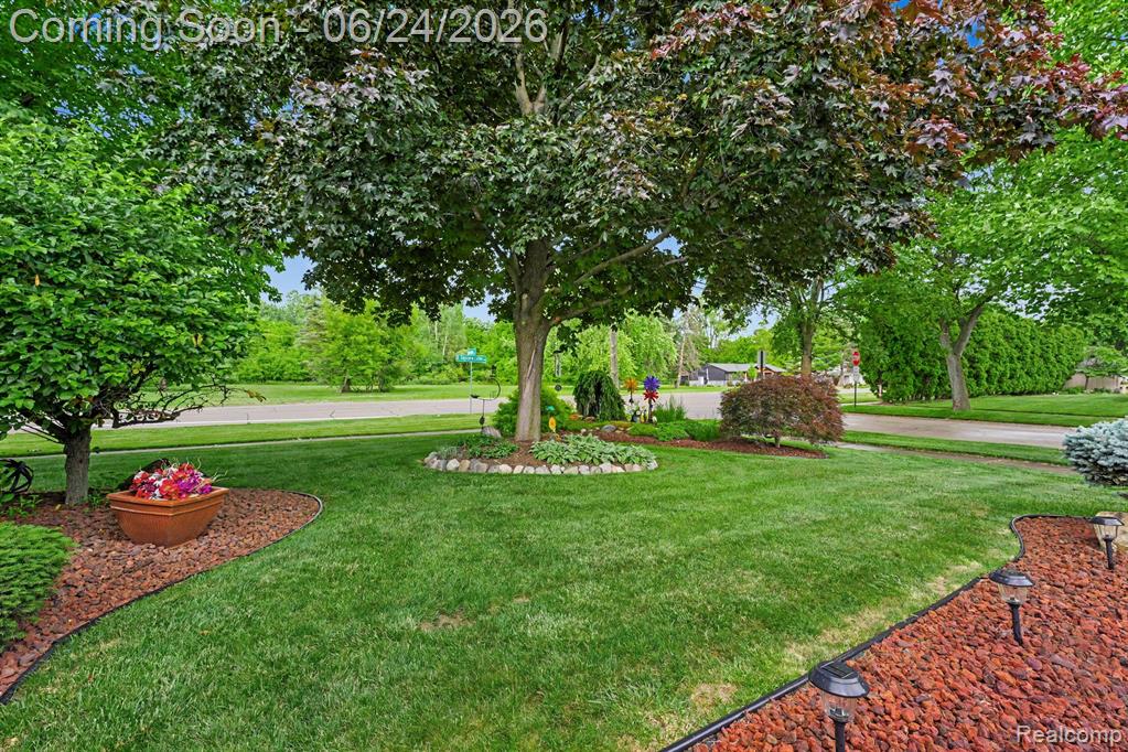 5997 Marble Drive, Troy, MI 48085 — Photo 34