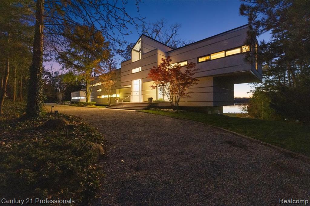 5904 Wing Lake Road, Bloomfield Hills, MI 48301 — Photo 7