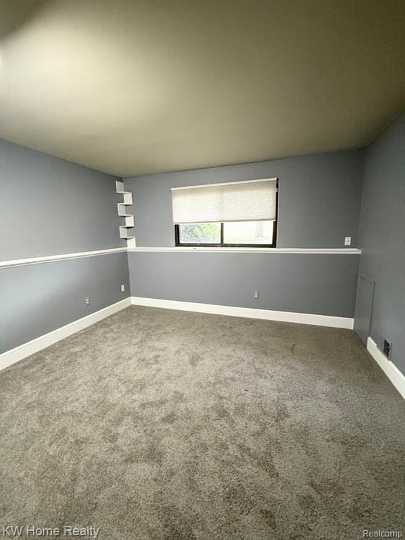 42372 Lochmoor Street, Clinton Twp, MI 48038 — Photo 13