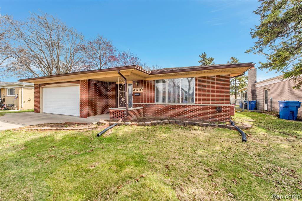 4610 BURSSENS Drive, Warren, MI 48092 — Photo 4