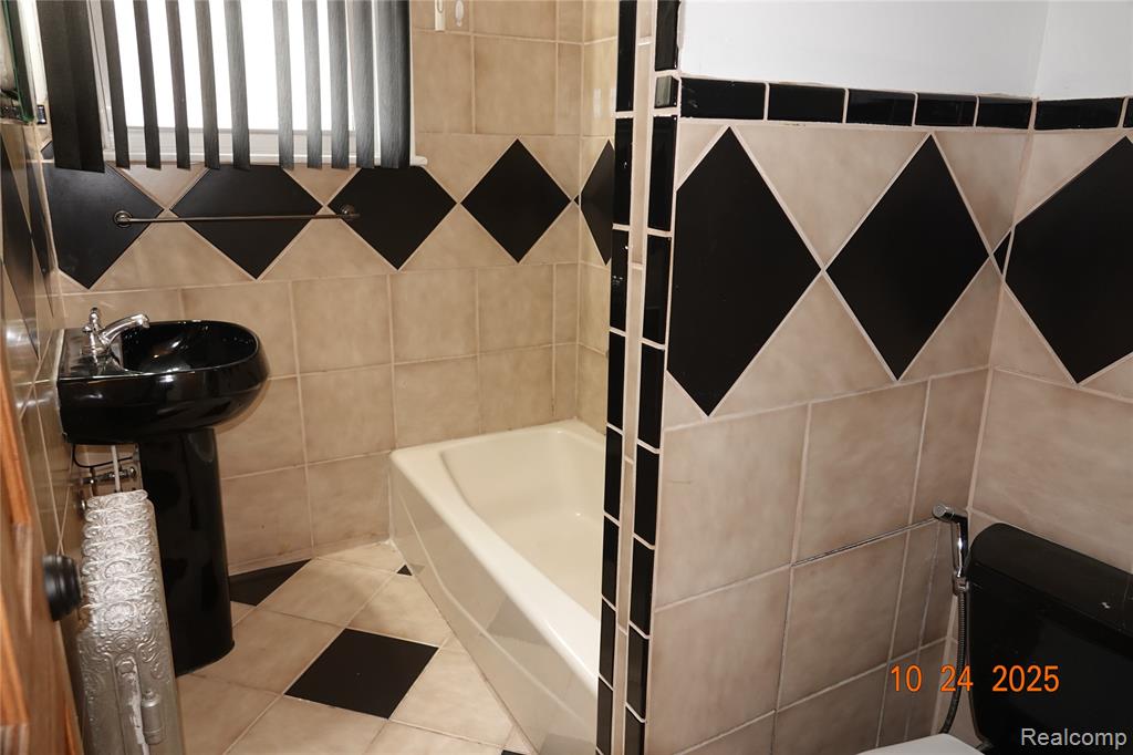 194 Farrand Park, Highland Park, MI 48203 — Photo 20