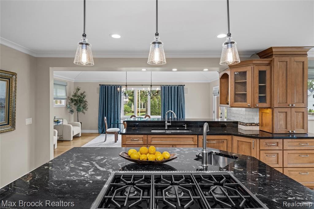 18341 Warwick Street W, Beverly Hills, MI 48025 — Photo 15