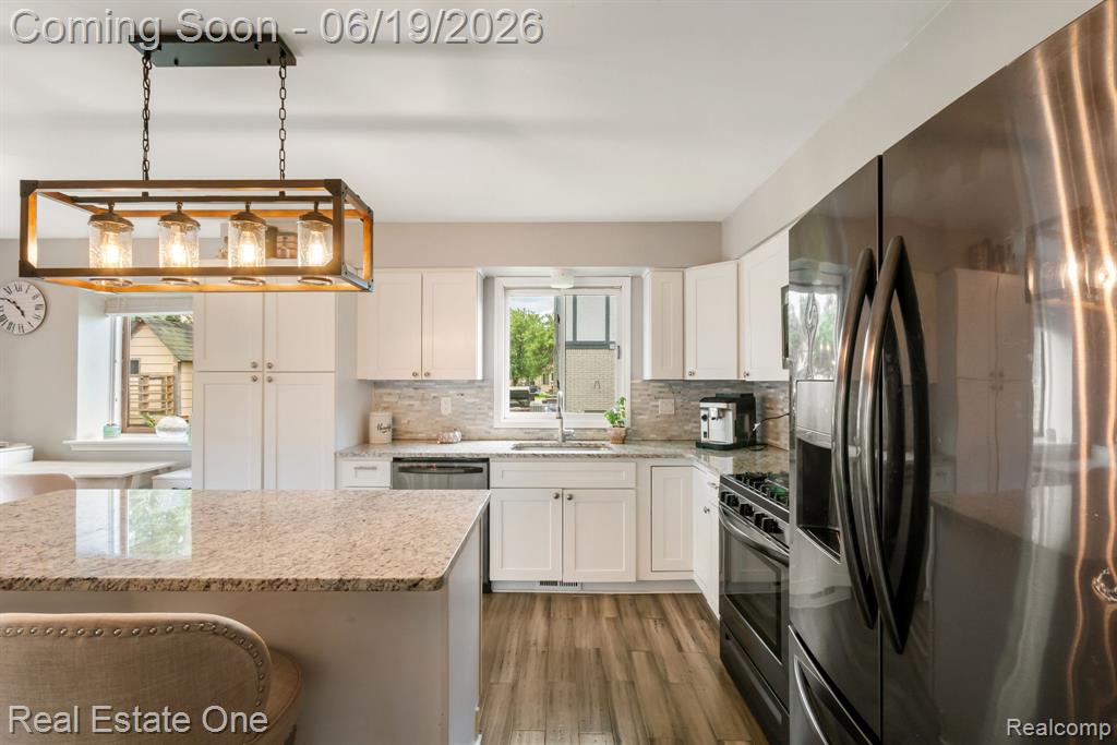 5277 Waterview Drive, West Bloomfield, MI 48323 — Photo 15