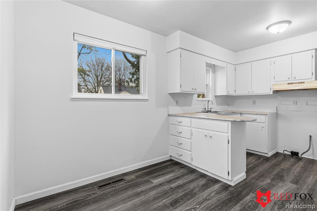 713 Leland Street, Flint, MI 48507 — Photo 17