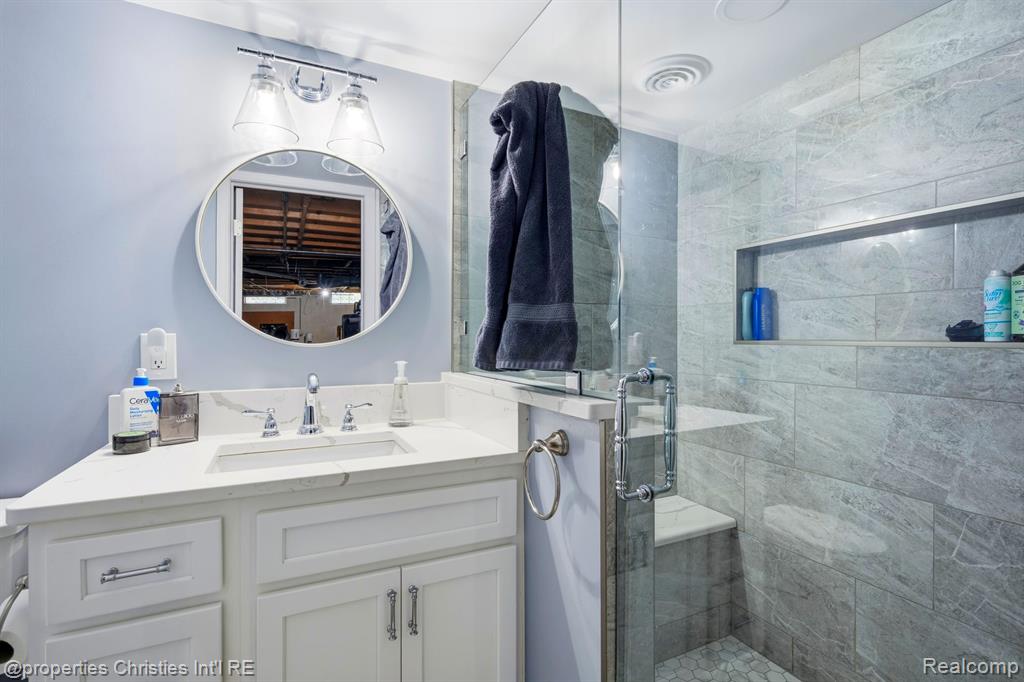 549 Provincetown Lane, Plymouth, MI 48170 — Photo 25