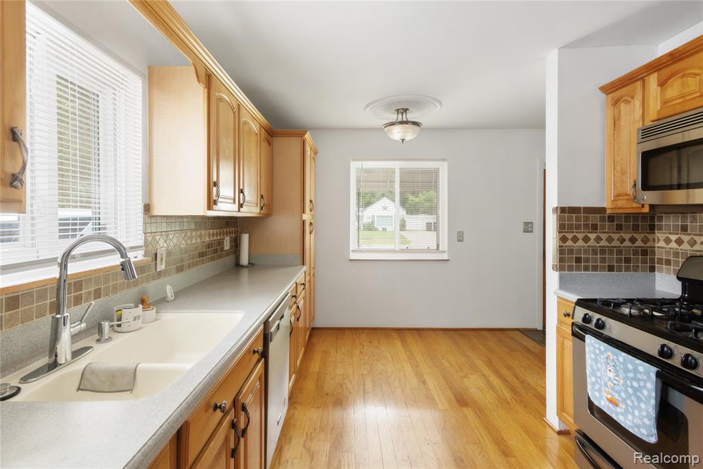 6140 Harold Street, Taylor, MI 48180 — Photo 9