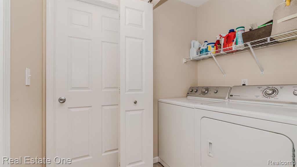 28209 Oakmonte Circle E, 60, New Hudson, MI 48165 — Photo 40