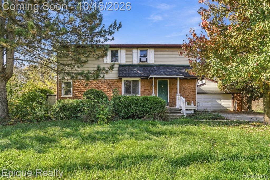 67 Gray Road, Lapeer, MI 48446