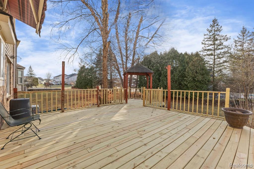 8886 Stonebridge Court, Van Buren, MI 48111 — Photo 29