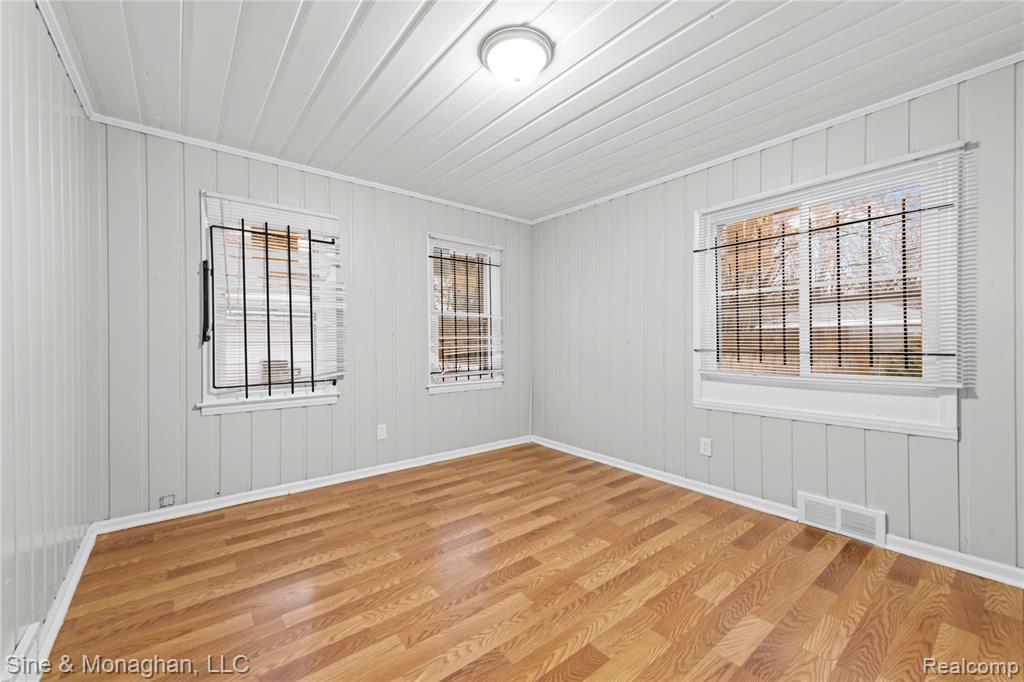 16286 E State Fair Street, Detroit, MI 48205 — Photo 14