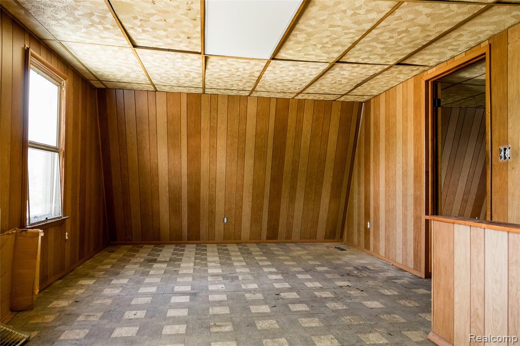 8886 Lorman Street, Detroit, MI 48214 — Photo 13