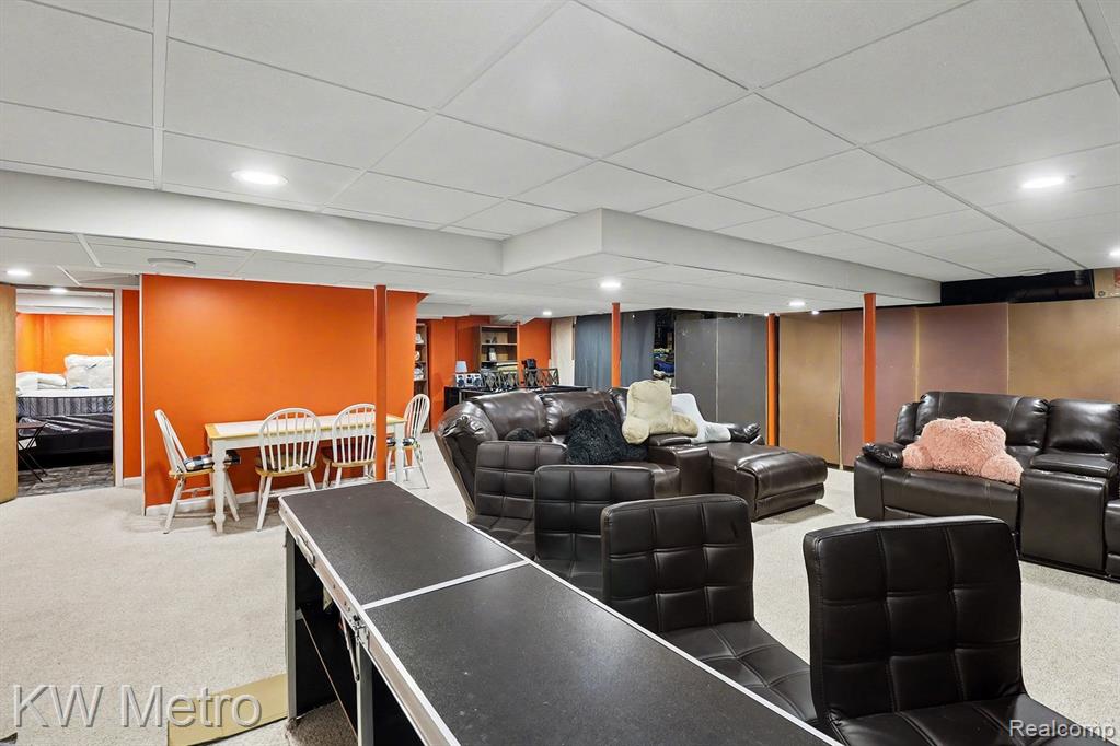 5865 Dunmore Court, West Bloomfield, MI — Photo 40