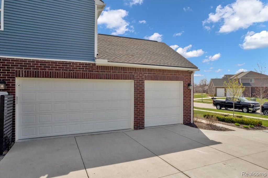 62072 SAVANNAH Drive, South Lyon, MI 48178 — Photo 8