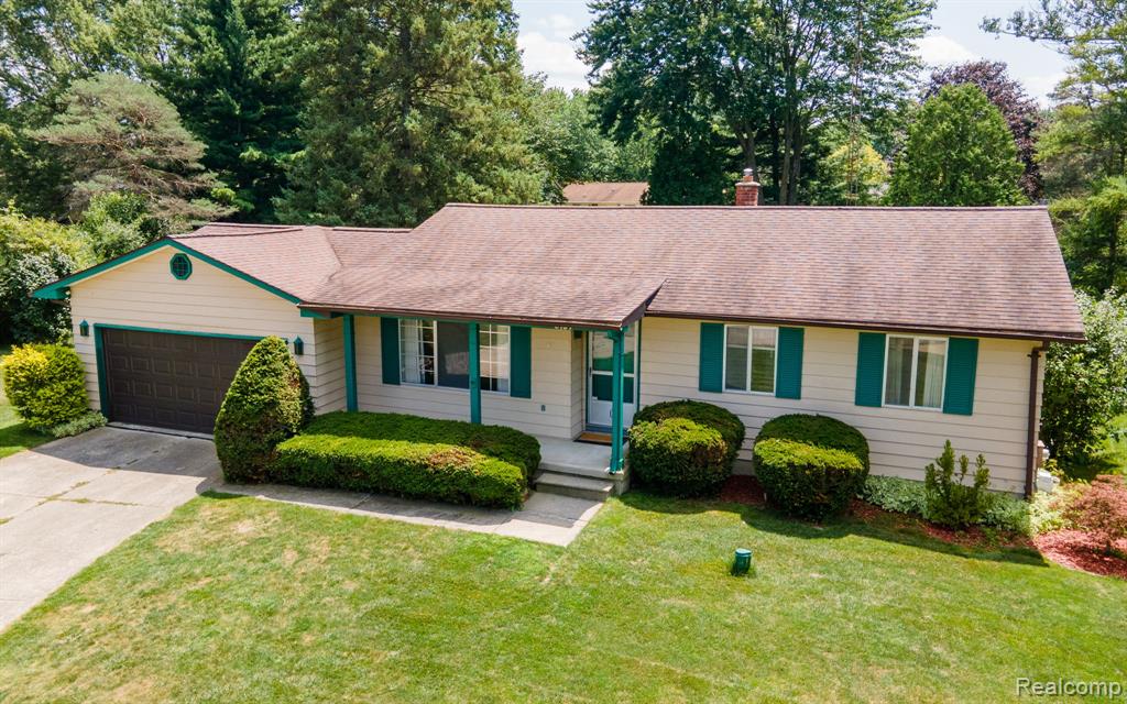 6157 Coventry Drive, Swartz Creek, MI 48473 — Photo 42