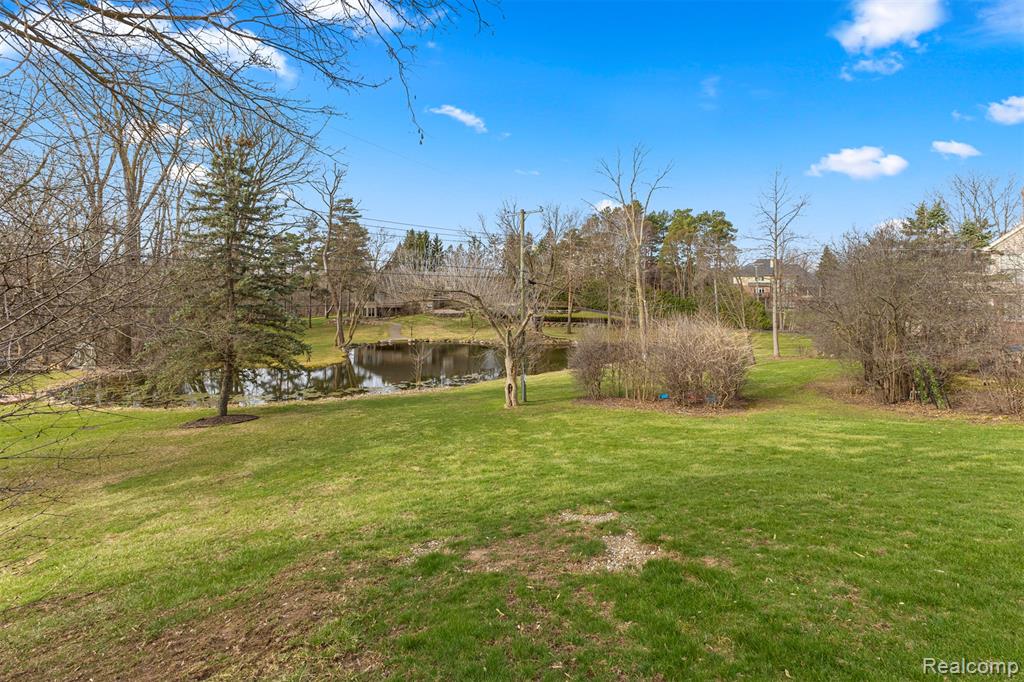 45401 W 9 Mile Road, Novi, MI — Photo 47