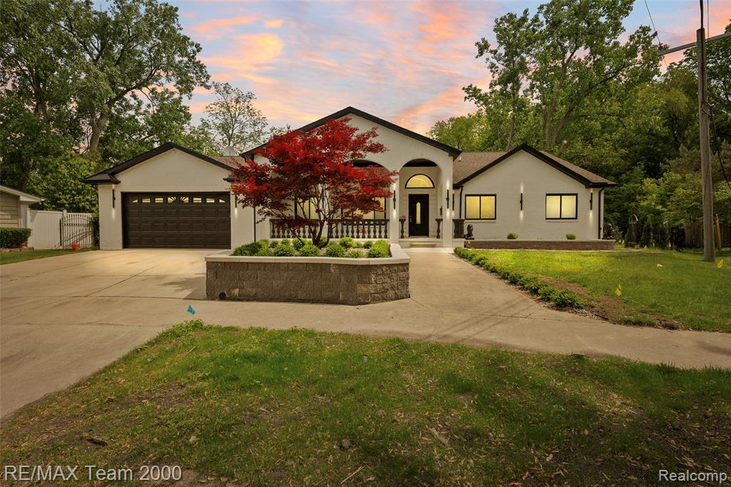 6302 Burger Street, Dearborn Heights, MI 48127 — Photo 2