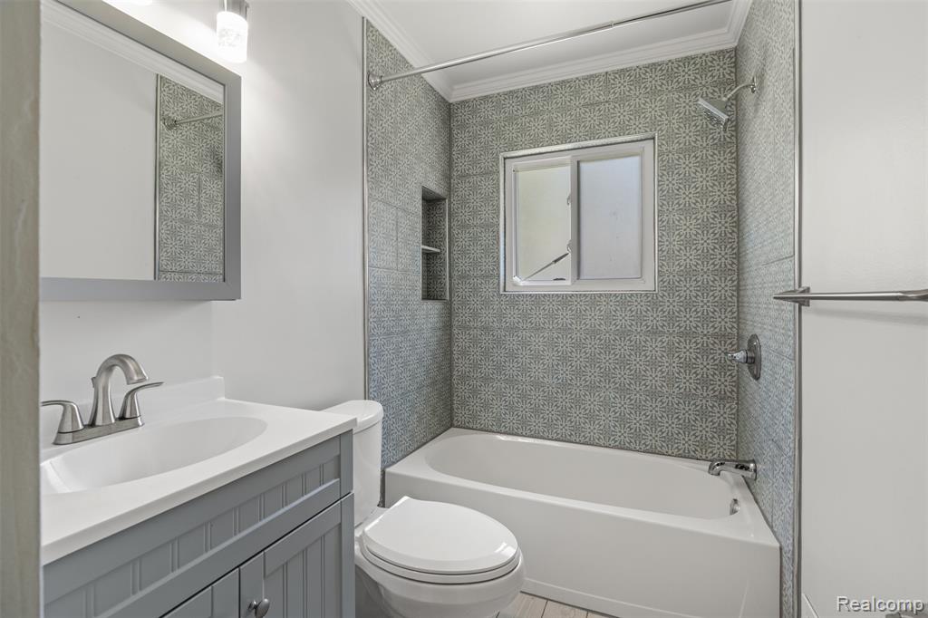 9381 Pardee Road, Taylor, MI 48180 — Photo 14