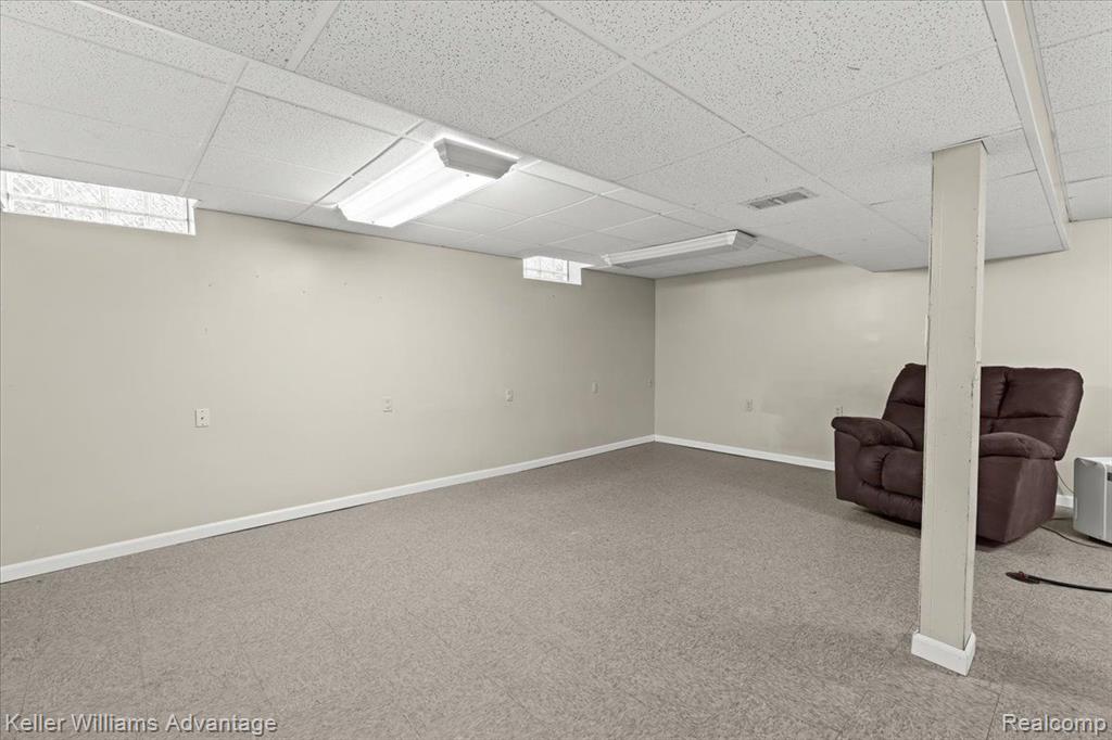 4050 MAYFAIR Street, Dearborn Heights, MI 48125 — Photo 23